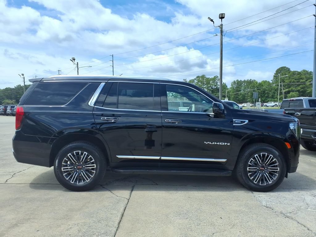 Used 2023 GMC Yukon SLT w/ SLT Premium Package RWD image 8