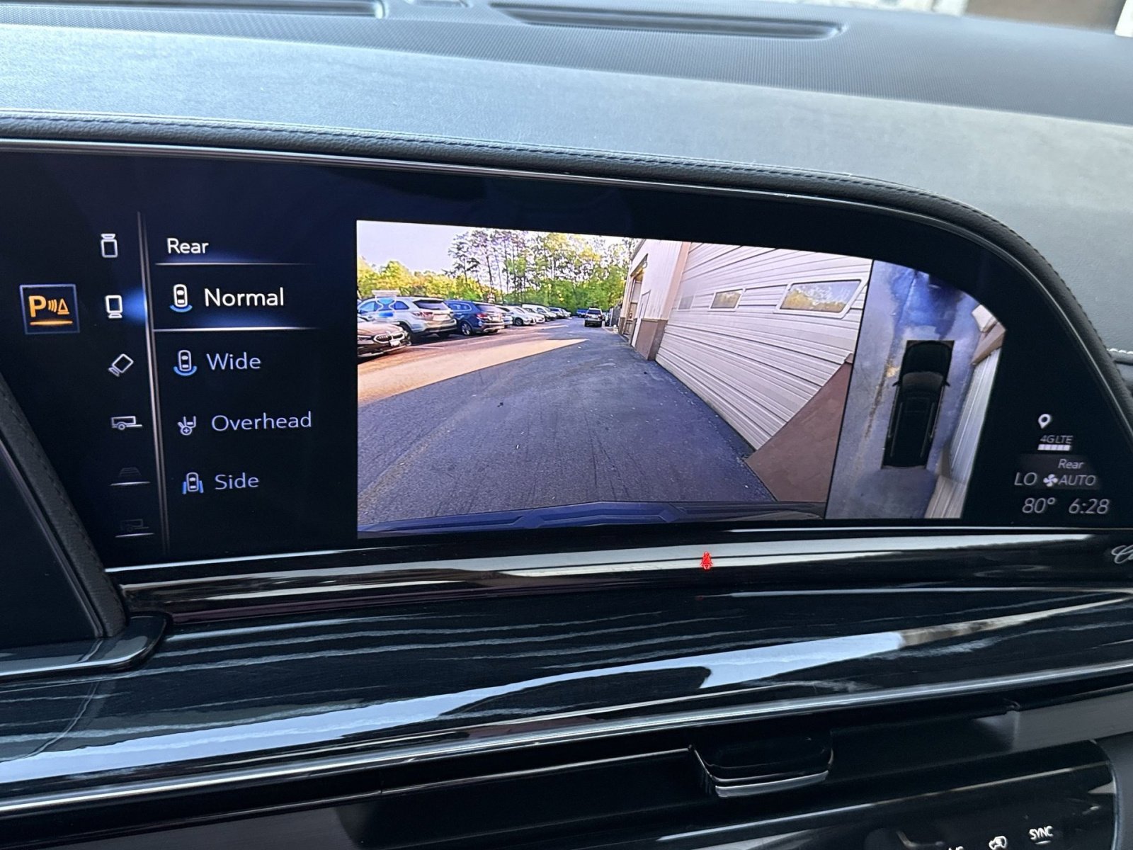 Used 2023 Cadillac Escalade Sport AWD/4WD image 19