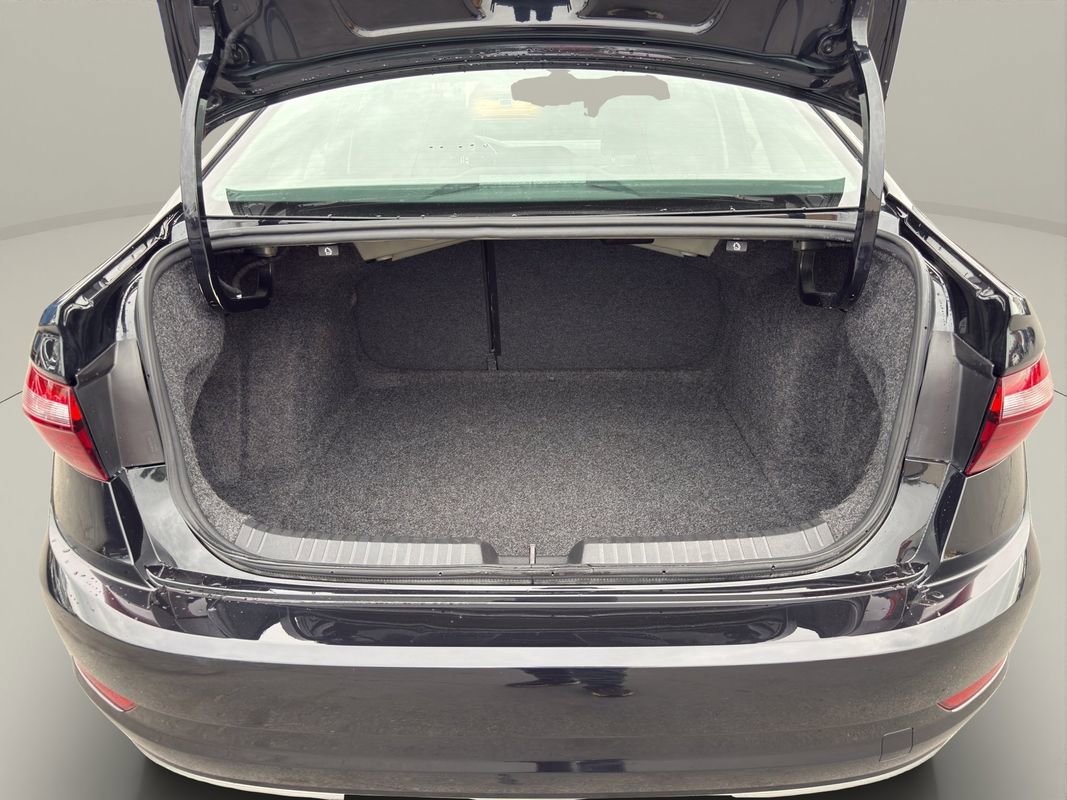 Used 2024 Volkswagen Jetta SE FWD image 20