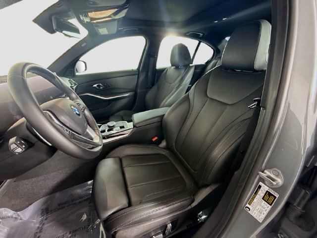 Used 2024 BMW 330i Sedan w/ Convenience Package RWD image 21