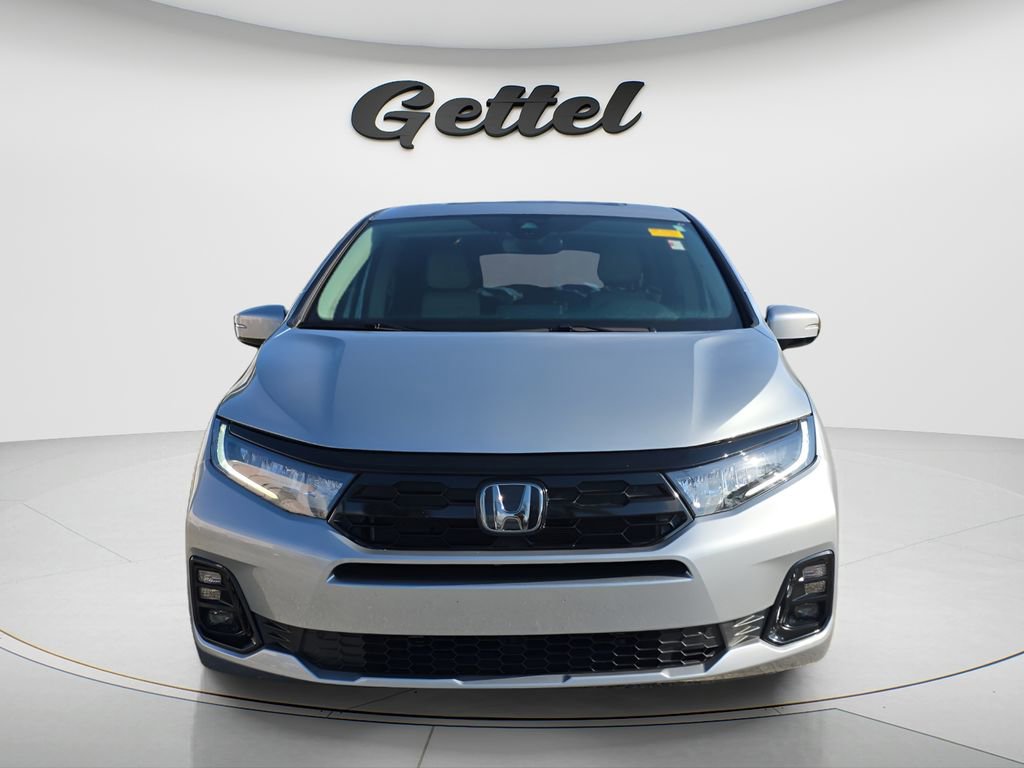 Used 2025 Honda Odyssey Elite image 2