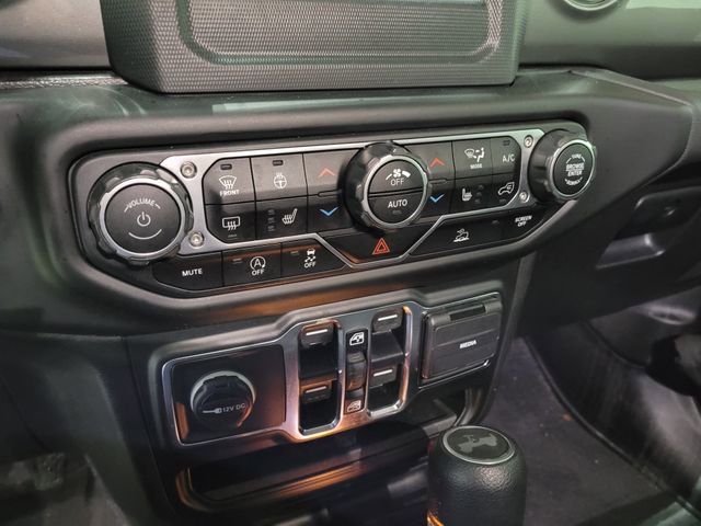 Used 2021 Jeep Wrangler Unlimited Sahara w/ Cold Weather Group image 31