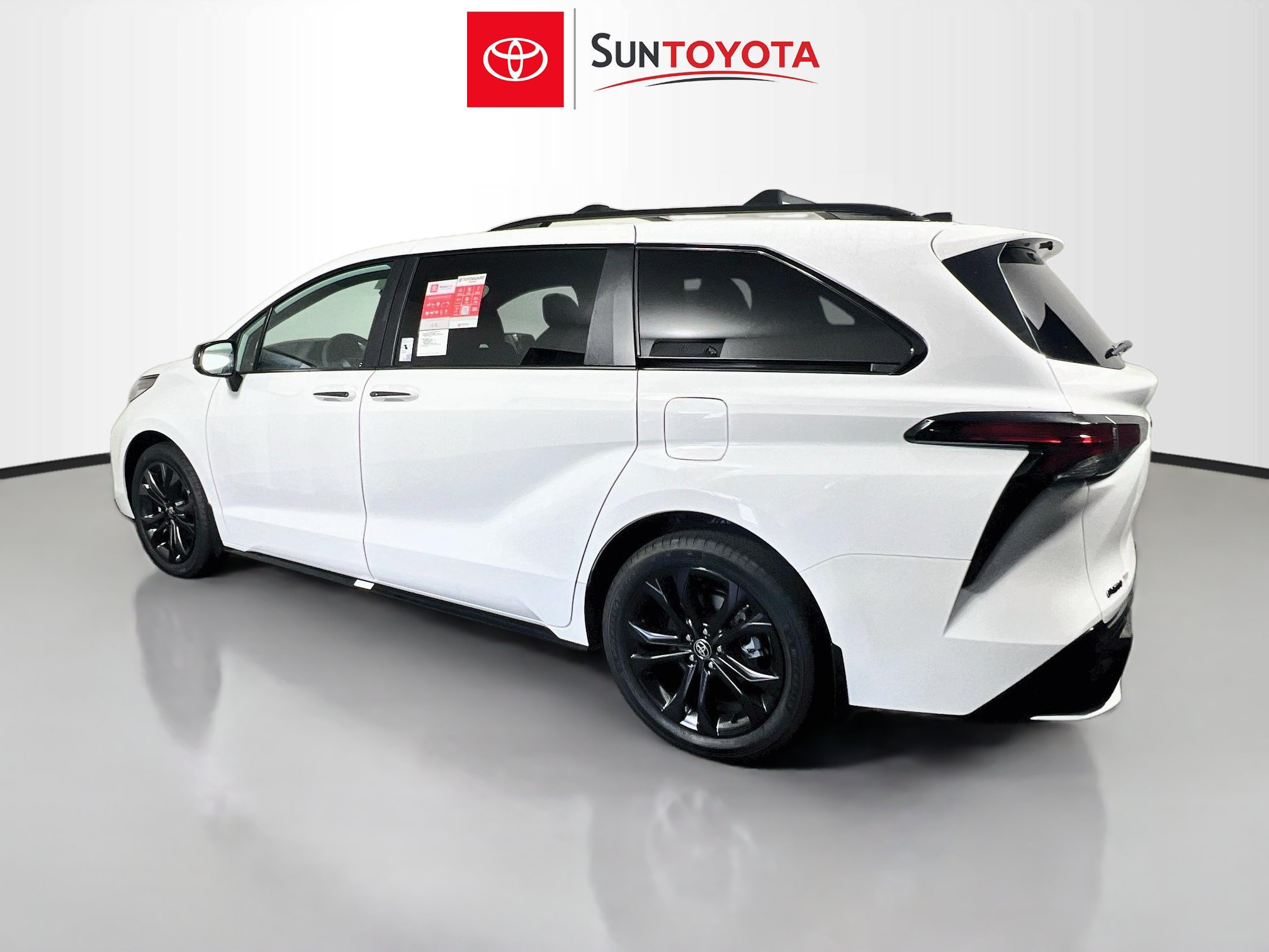 New 2026 Toyota Sienna XSE FWD image 6