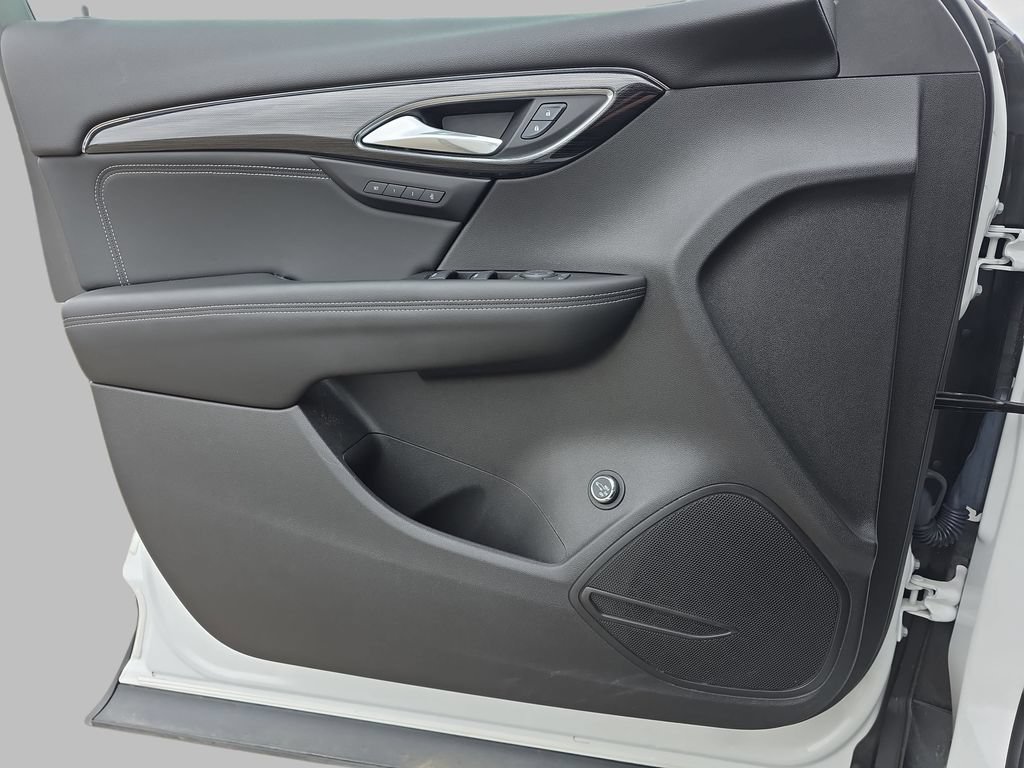 Certified 2023 Buick Envision Essence FWD image 30