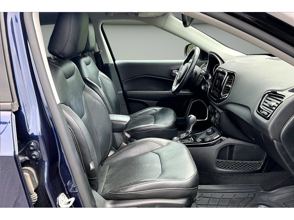 Used 2018 Jeep Compass Limited w/ Navigation Group AWD/4WD image 46