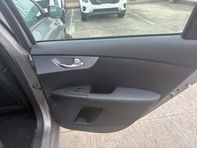 Used 2023 Kia Forte LXS w/ LXS Technology Package image 19