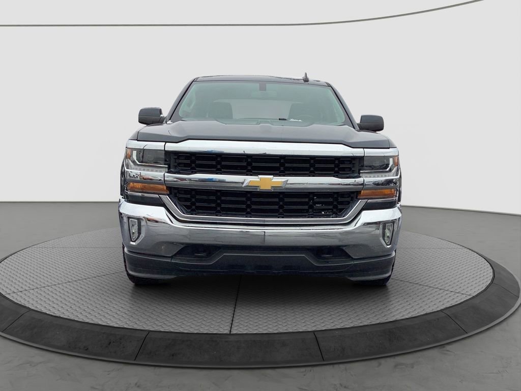 Used 2018 Chevrolet Silverado 1500 LT w/ All Star Edition image 2
