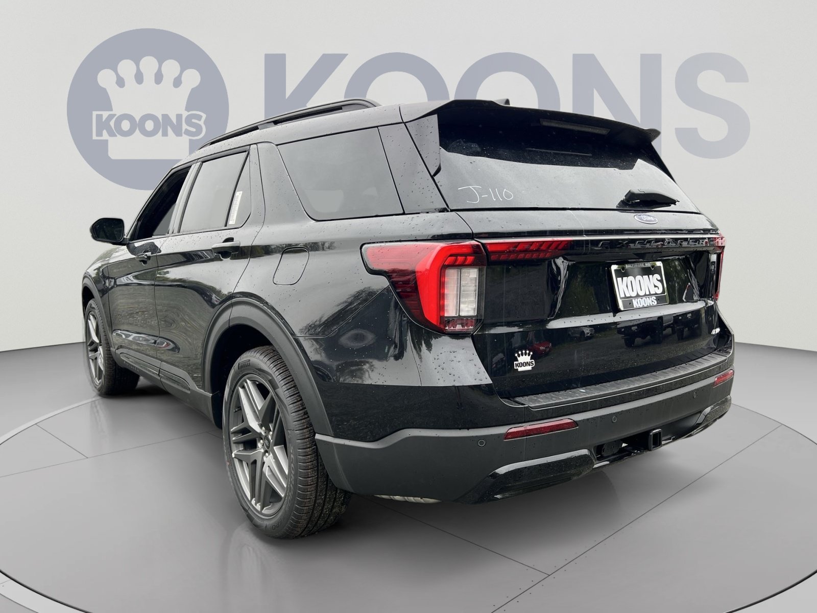New 2026 Ford Explorer ST-Line w/ ST-Line Street Pack AWD/4WD image 4