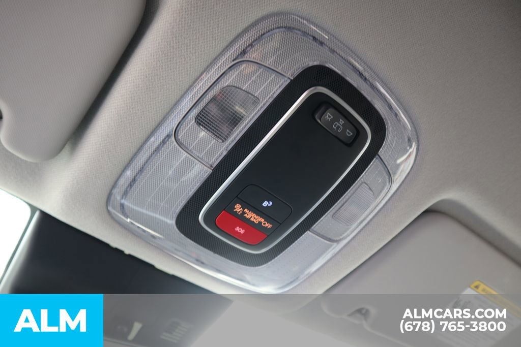 Used 2025 Hyundai Kona SEL image 32