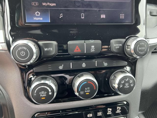 New 2025 RAM 2500 Big Horn AWD/4WD image 21