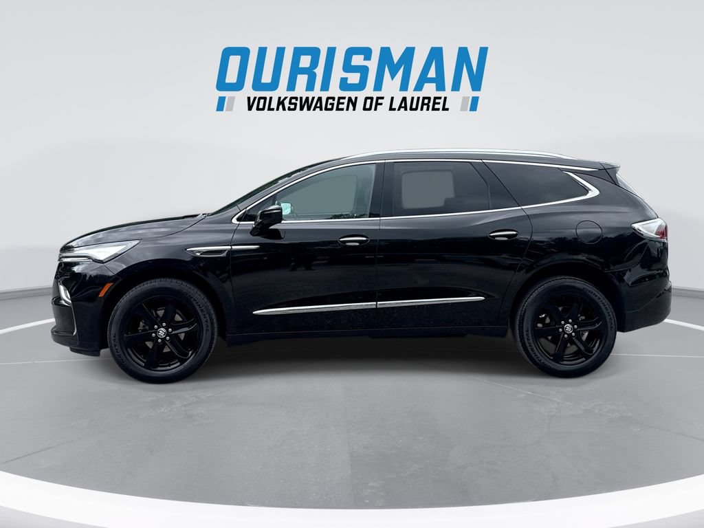 Used 2024 Buick Enclave Essence w/ Experience Buick Package FWD image 5