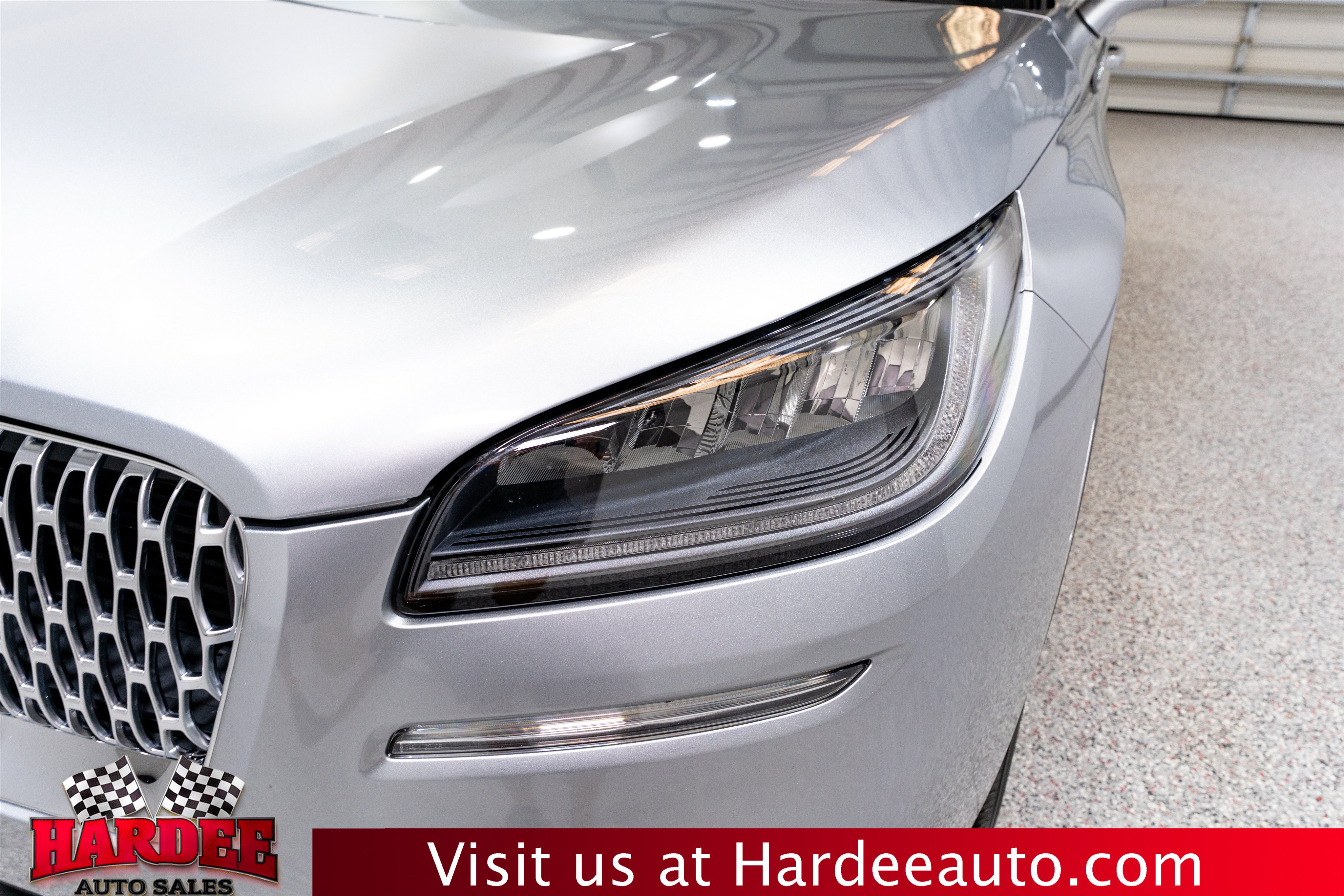 Used 2021 Lincoln Corsair AWD w/ Premium Package image 8