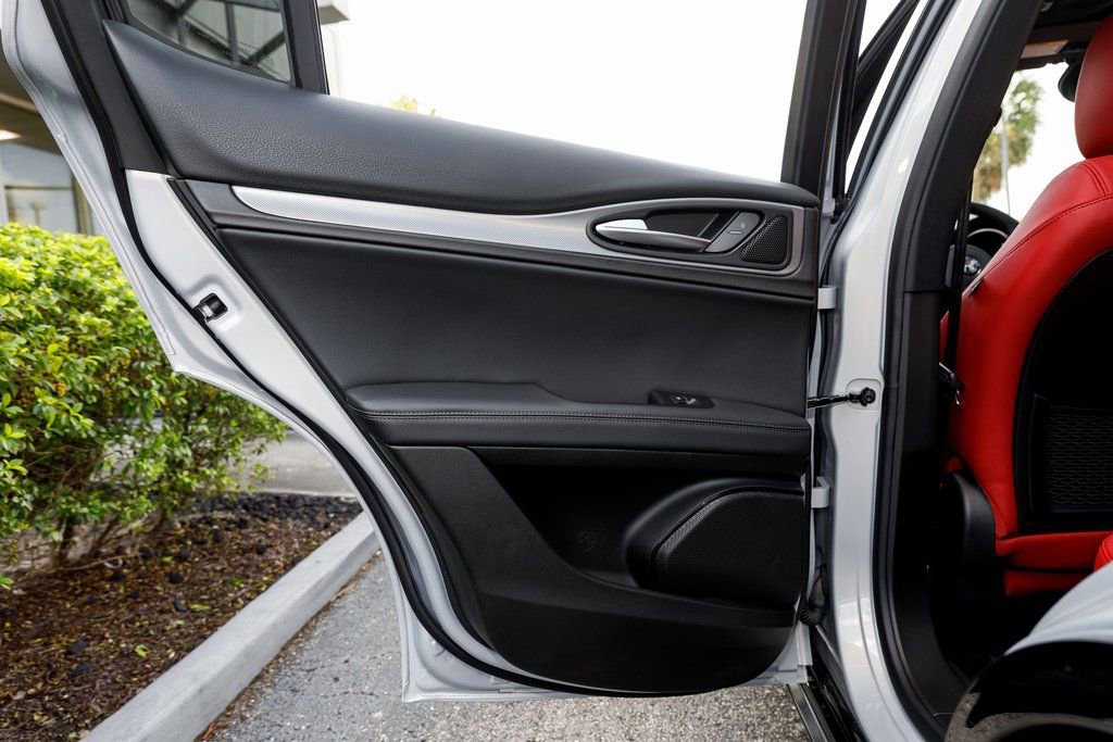 New 2025 Alfa Romeo Stelvio Sprint w/ Veloce Package image 29