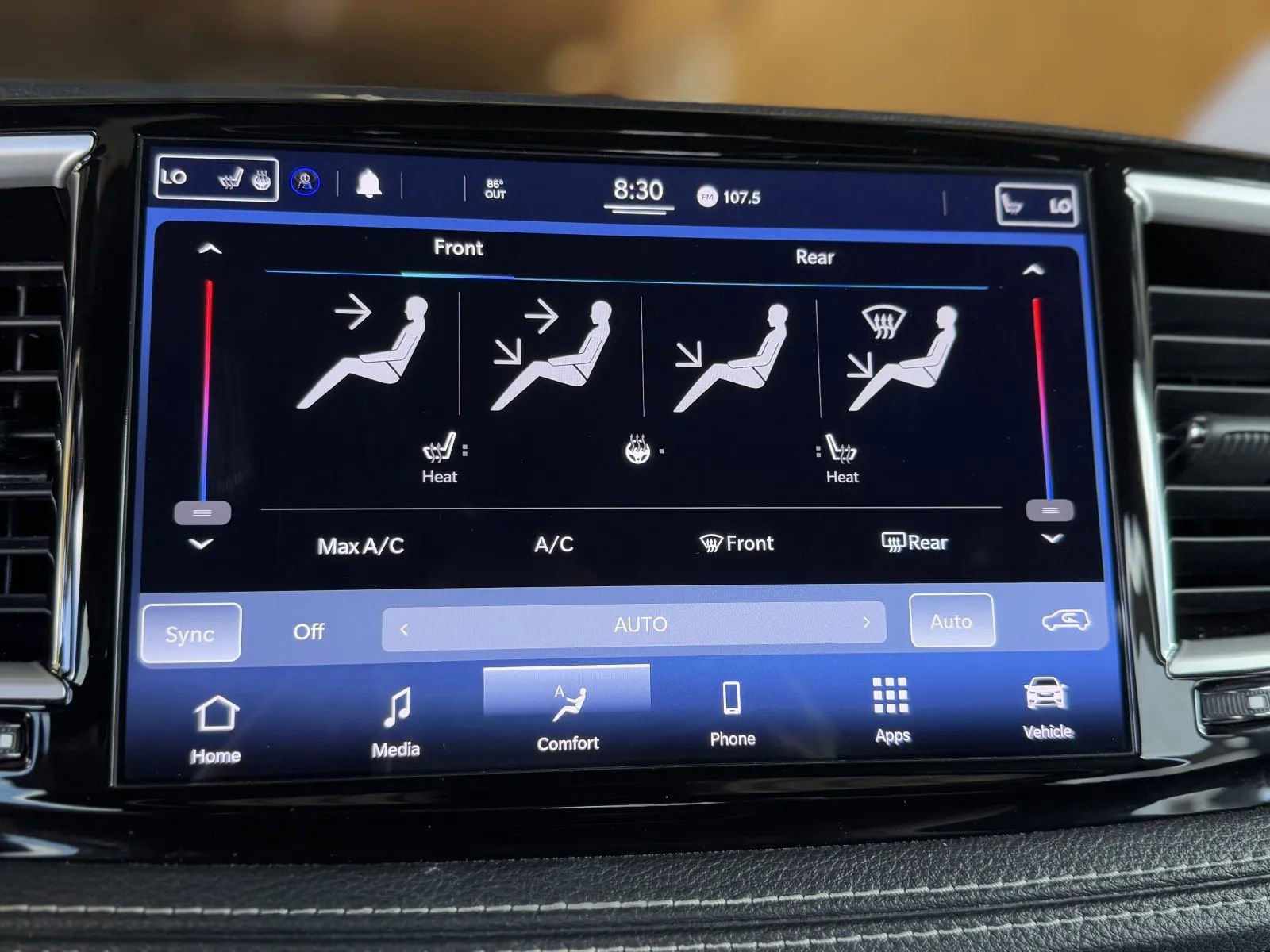 Used 2021 Chrysler Pacifica Touring w/ Uconnect Theater Family Group image 31