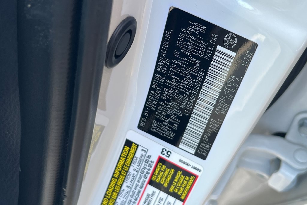 Certified 2025 Toyota Camry XSE AWD/4WD image 30