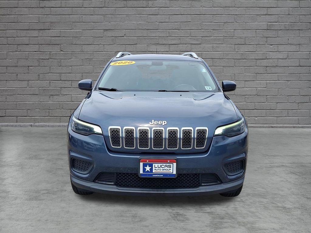 Used 2020 Jeep Cherokee Latitude w/ Cold Weather Group AWD/4WD image 4