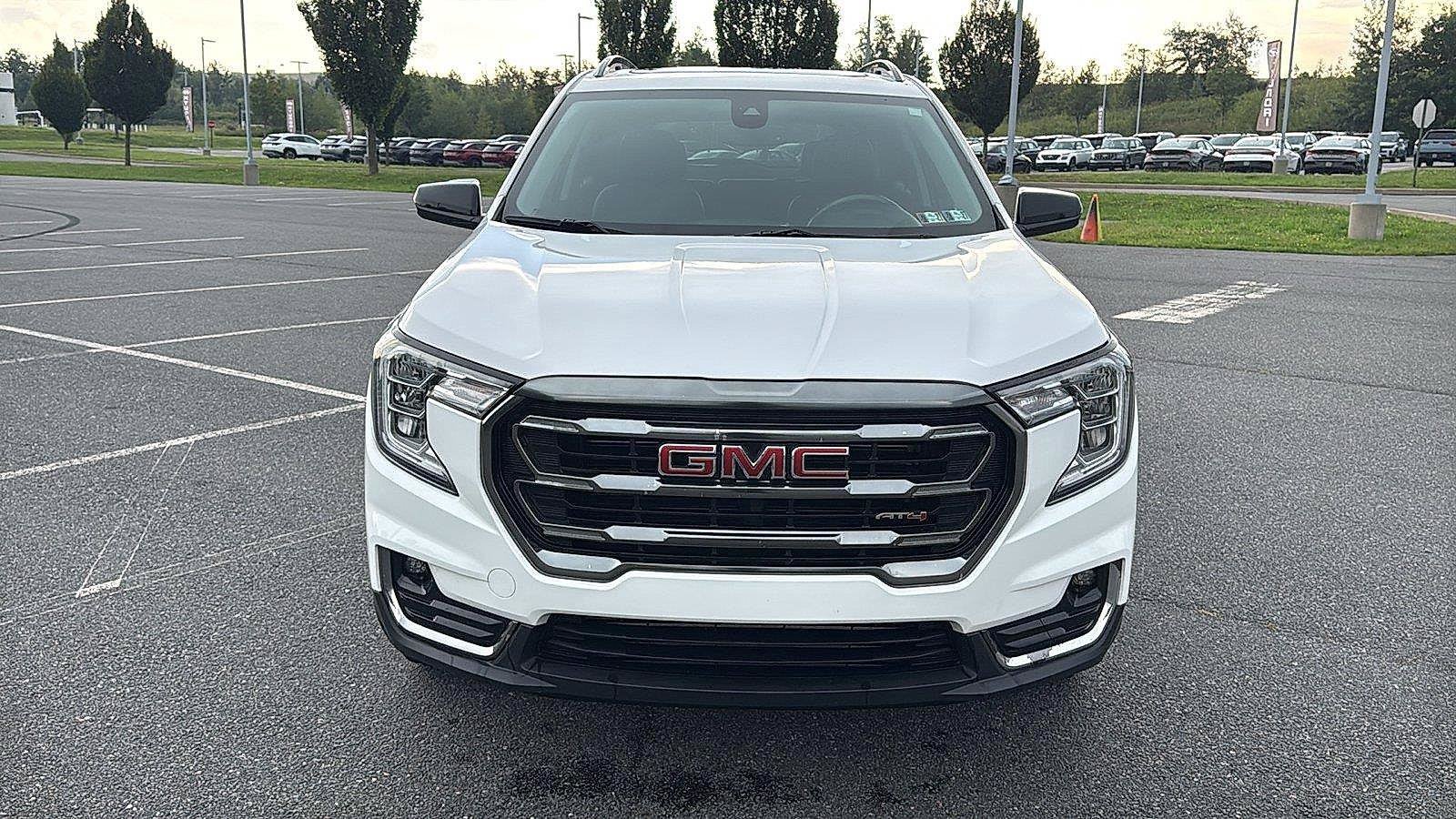 Used 2022 GMC Terrain AT4 AWD/4WD image 15