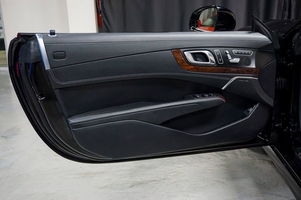 Used 2014 Mercedes-Benz SL 63 AMG image 21