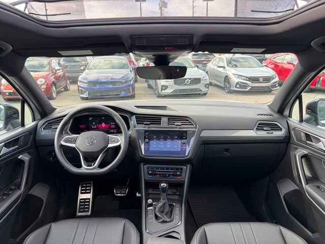 Used 2023 Volkswagen Tiguan SE R-Line FWD image 29