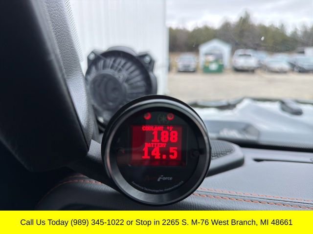 Used 2023 Jeep Gladiator Mojave w/ Cold Weather Group image 32