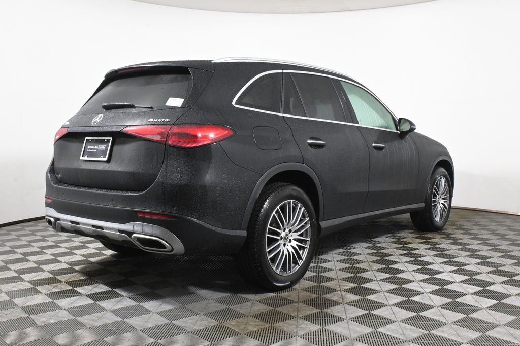 Used 2024 Mercedes-Benz GLC 300 4MATIC image 7