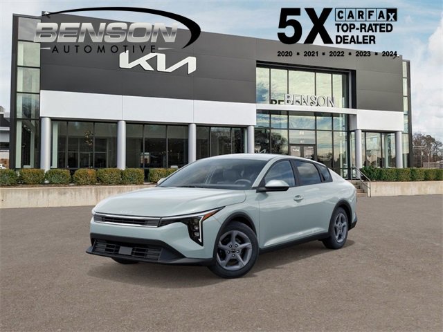 New 2025 Kia K4 LXS