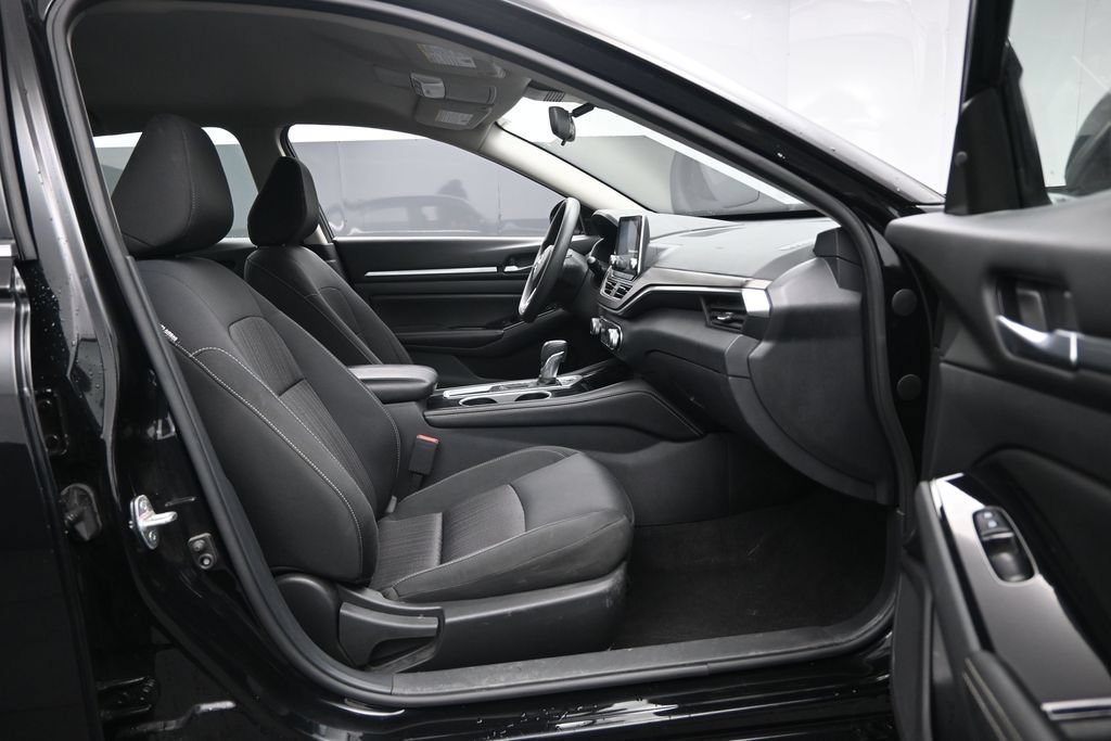 Used 2023 Nissan Altima 2.5 SV FWD image 28