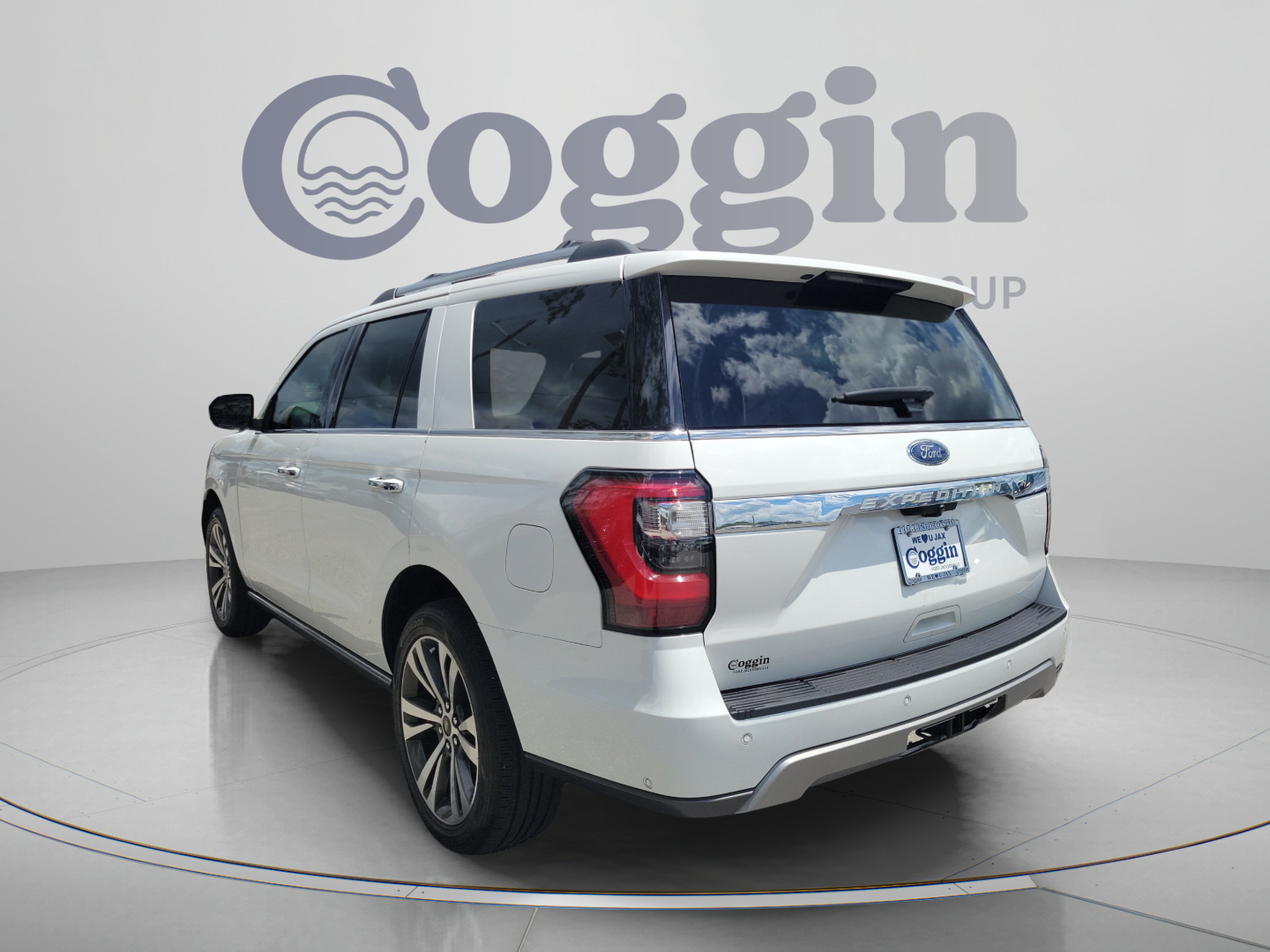 Used 2020 Ford Expedition Limited w/ Equipment Group 302A RWD image 2