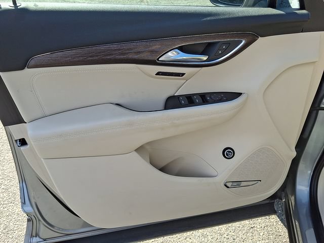 Used 2023 Buick Envision Avenir FWD image 9