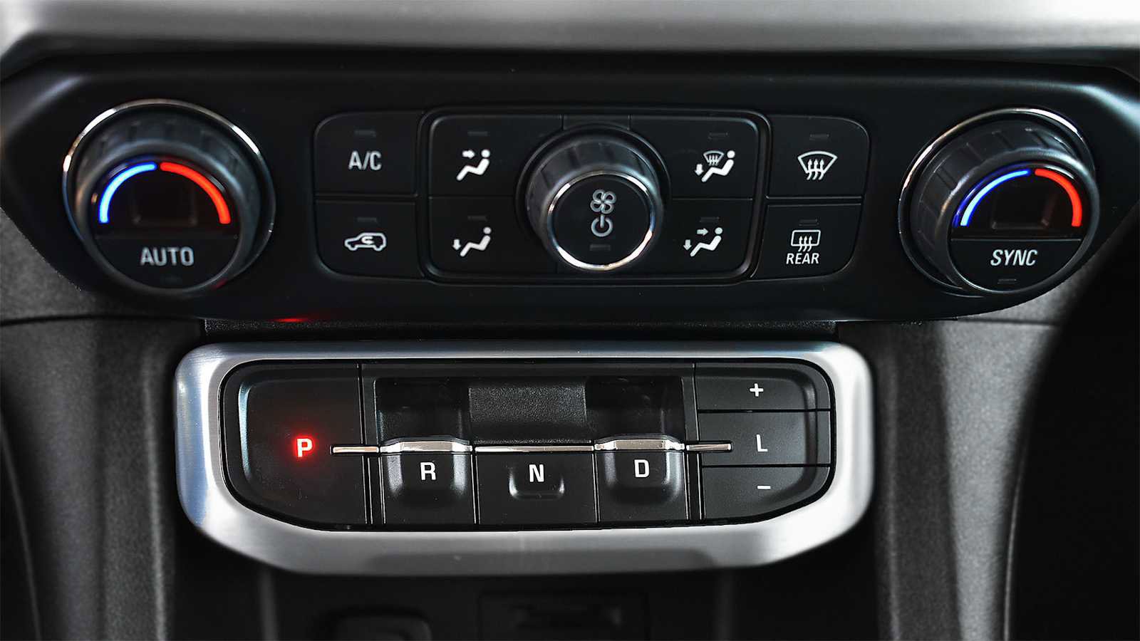 Used 2021 GMC Acadia SLT w/ Elevation Edition image 21