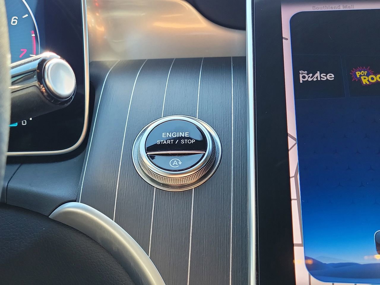 Certified 2024 Mercedes-Benz GLC 300 image 19