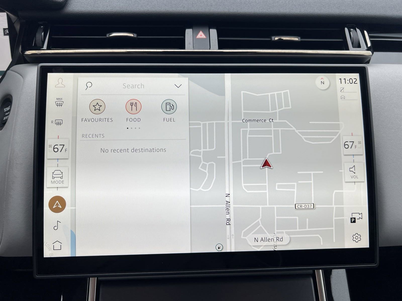 New 2025 Land Rover Range Rover Velar Dynamic SE image 15