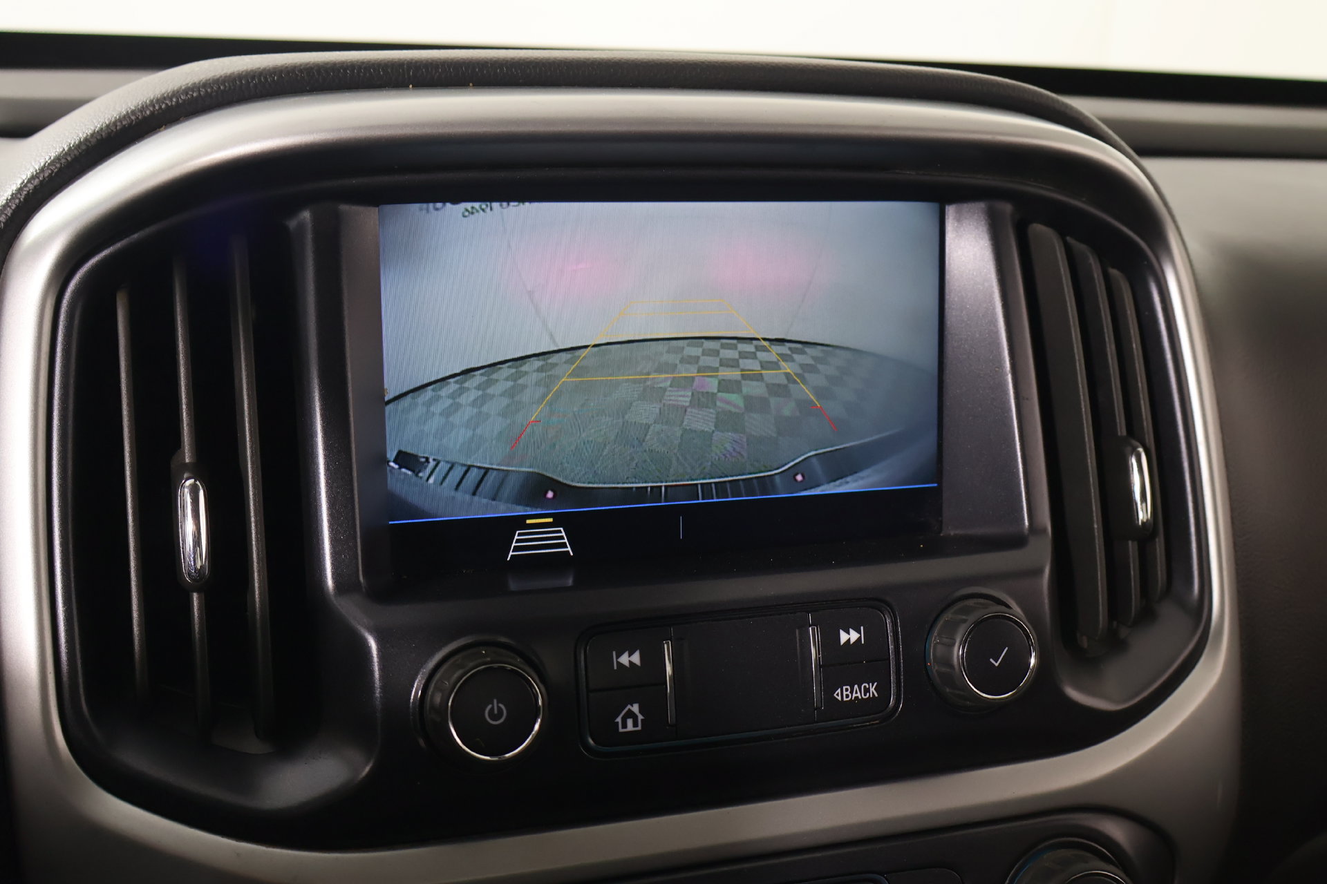 Used 2022 Chevrolet Colorado LT w/ Fleet Safety Package RWD image 6