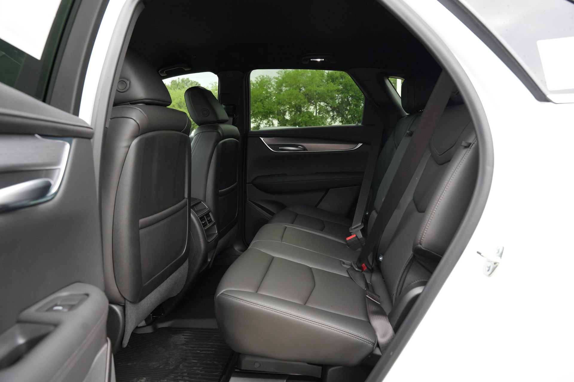 New 2026 Cadillac XT5 Luxury w/ LPO, Floor Liner Package image 20