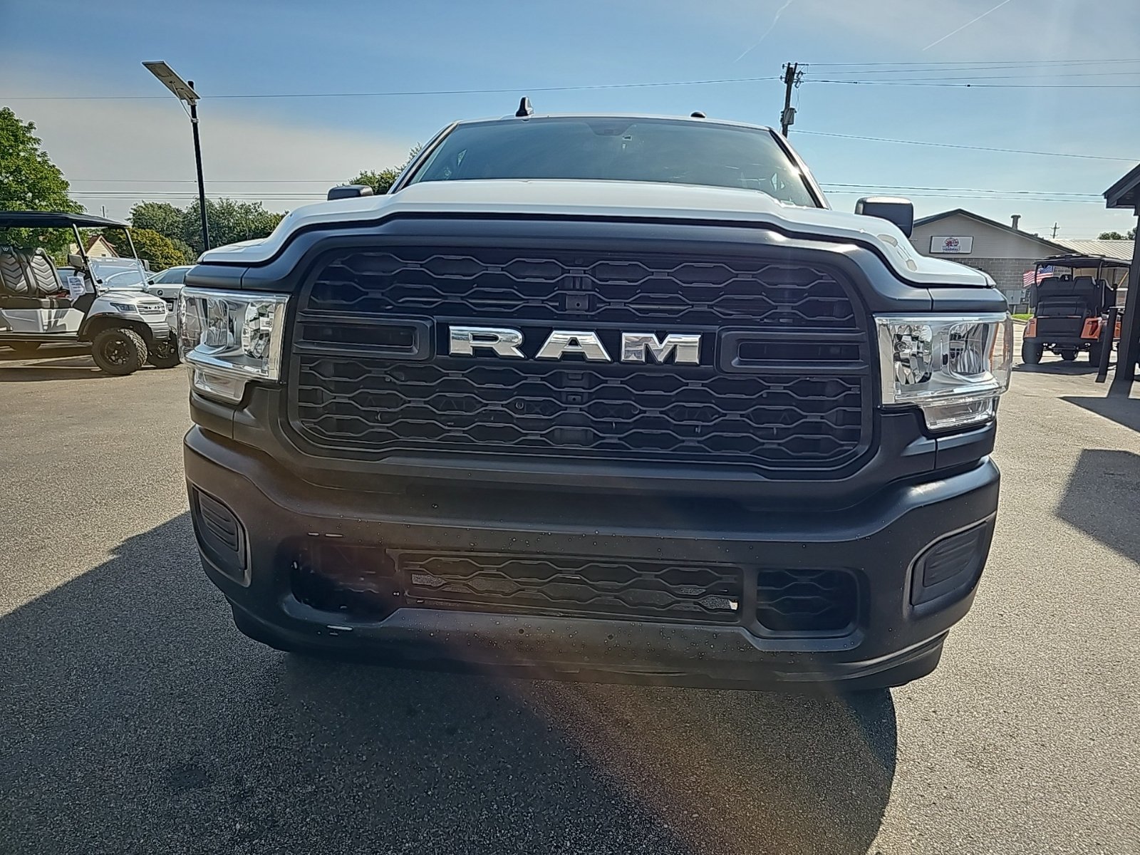 Used 2022 RAM 2500 Tradesman AWD/4WD image 9