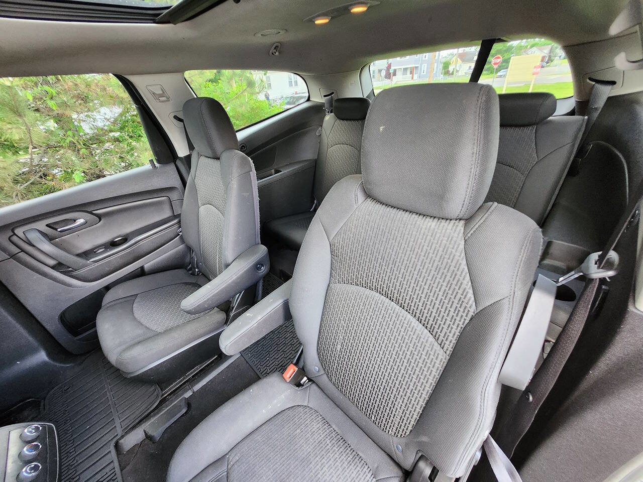 Used 2012 Chevrolet Traverse LT w/ All-Star Edition FWD image 10