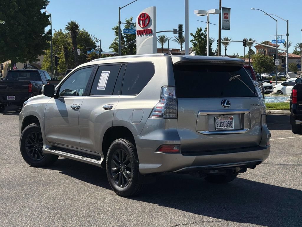 Used 2023 Lexus GX 460 Premium w/ Premium Package AWD/4WD image 5