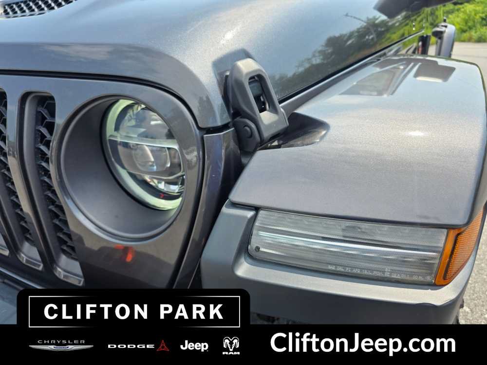 Used 2021 Jeep Gladiator Mojave AWD/4WD image 7