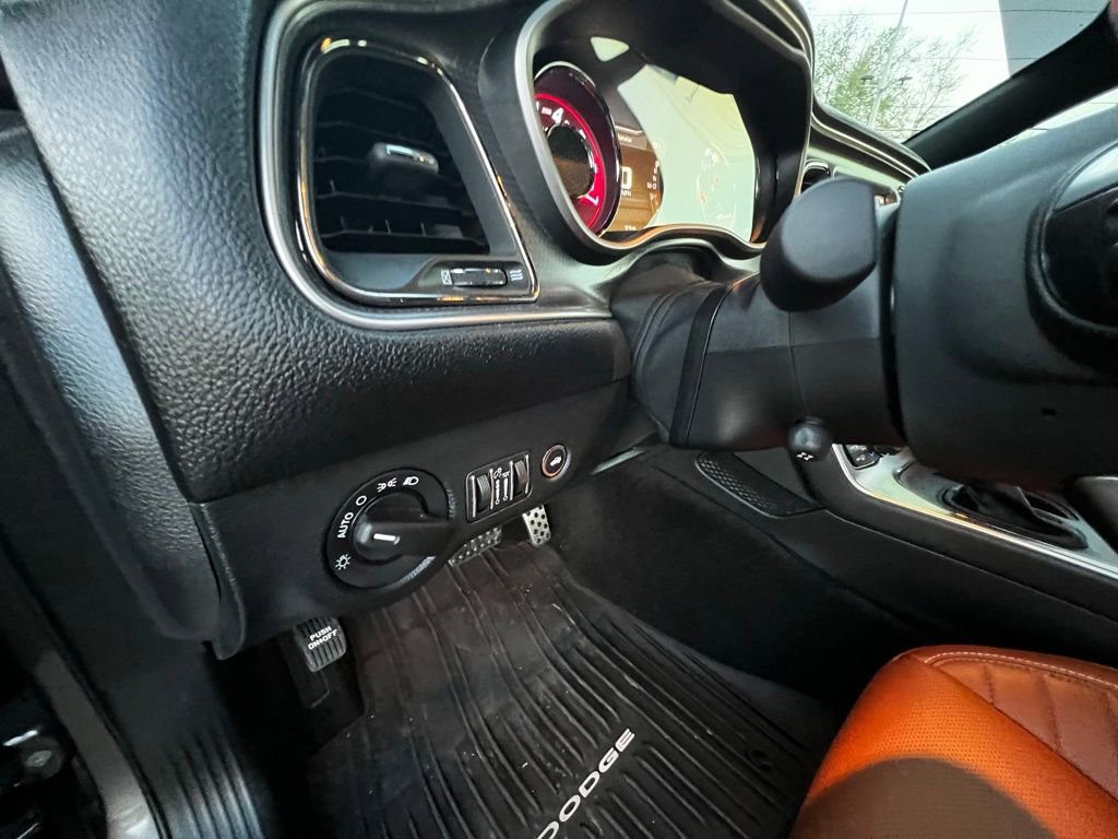 Used 2018 Dodge Challenger SRT Hellcat image 18