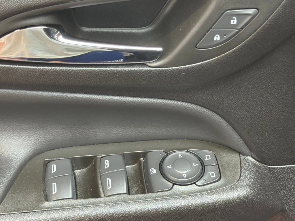 Used 2024 Chevrolet Equinox LT AWD/4WD image 22