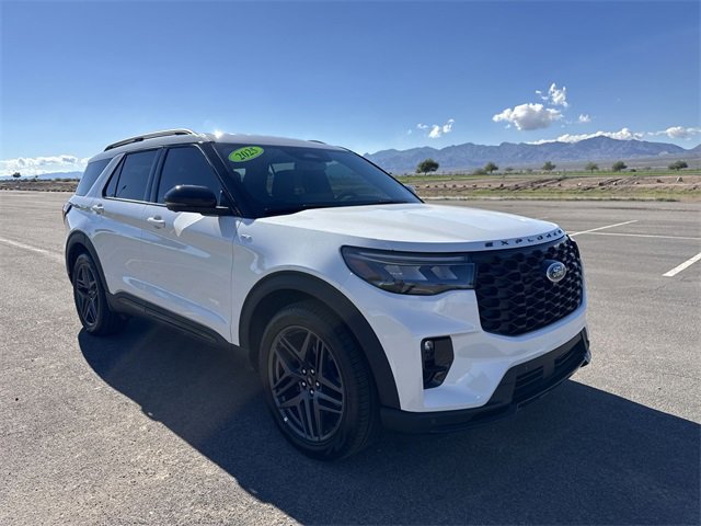 Certified 2025 Ford Explorer ST-Line w/ Premium Package image 3