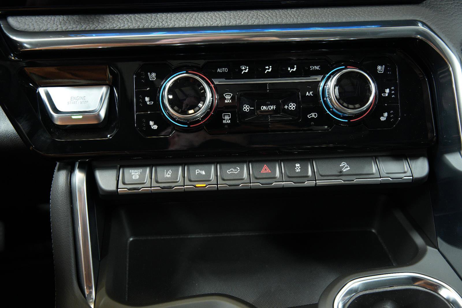 New 2025 GMC Sierra 2500 Denali w/ Denali Reserve Package image 40