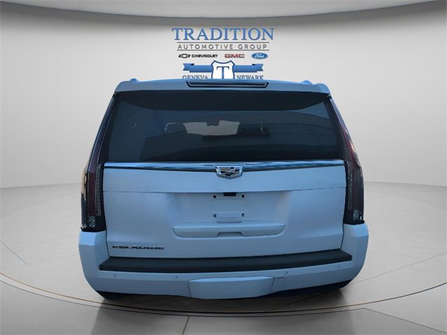 Used 2020 Cadillac Escalade Luxury image 4