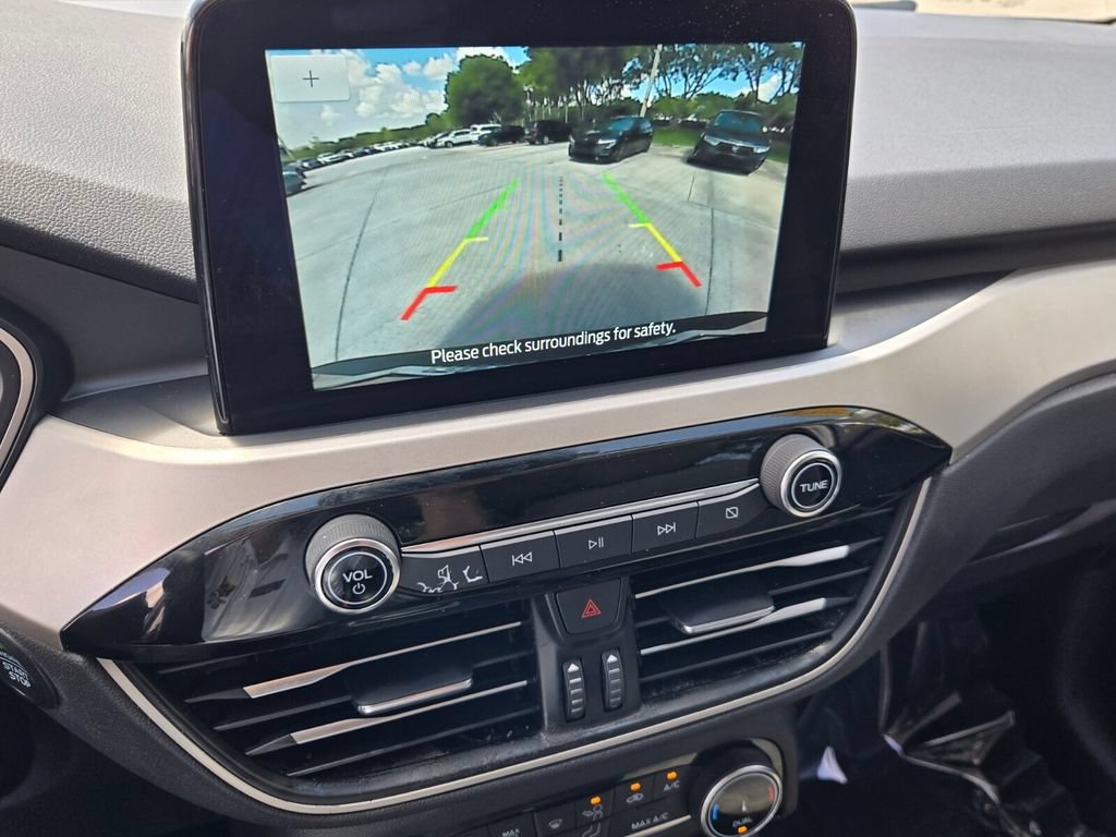 Used 2022 Ford Escape SE w/ Convenience Package FWD image 19