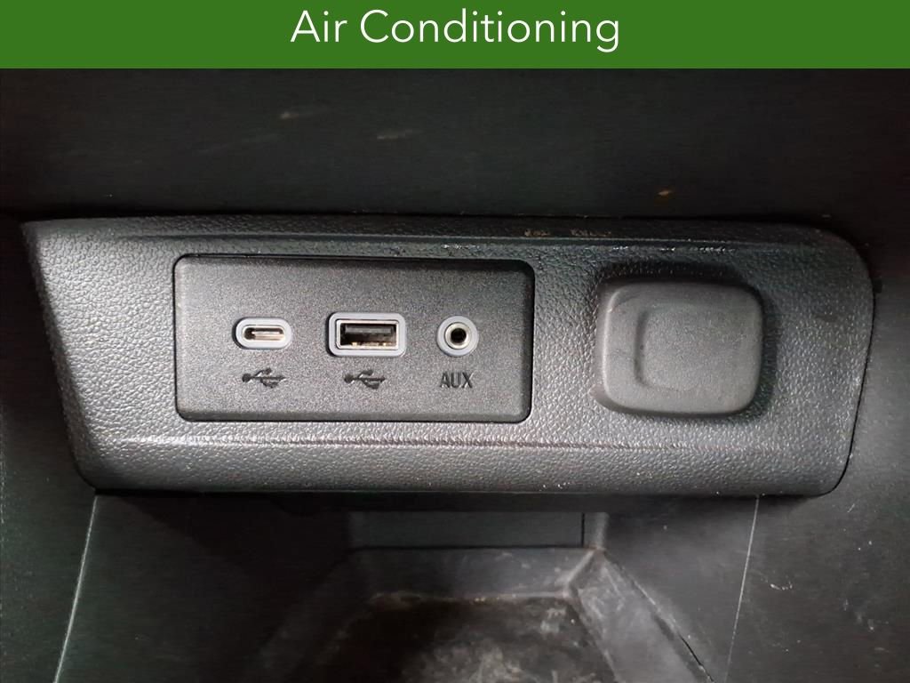 Certified 2023 Buick Encore GX Select w/ Sport Touring Package image 27