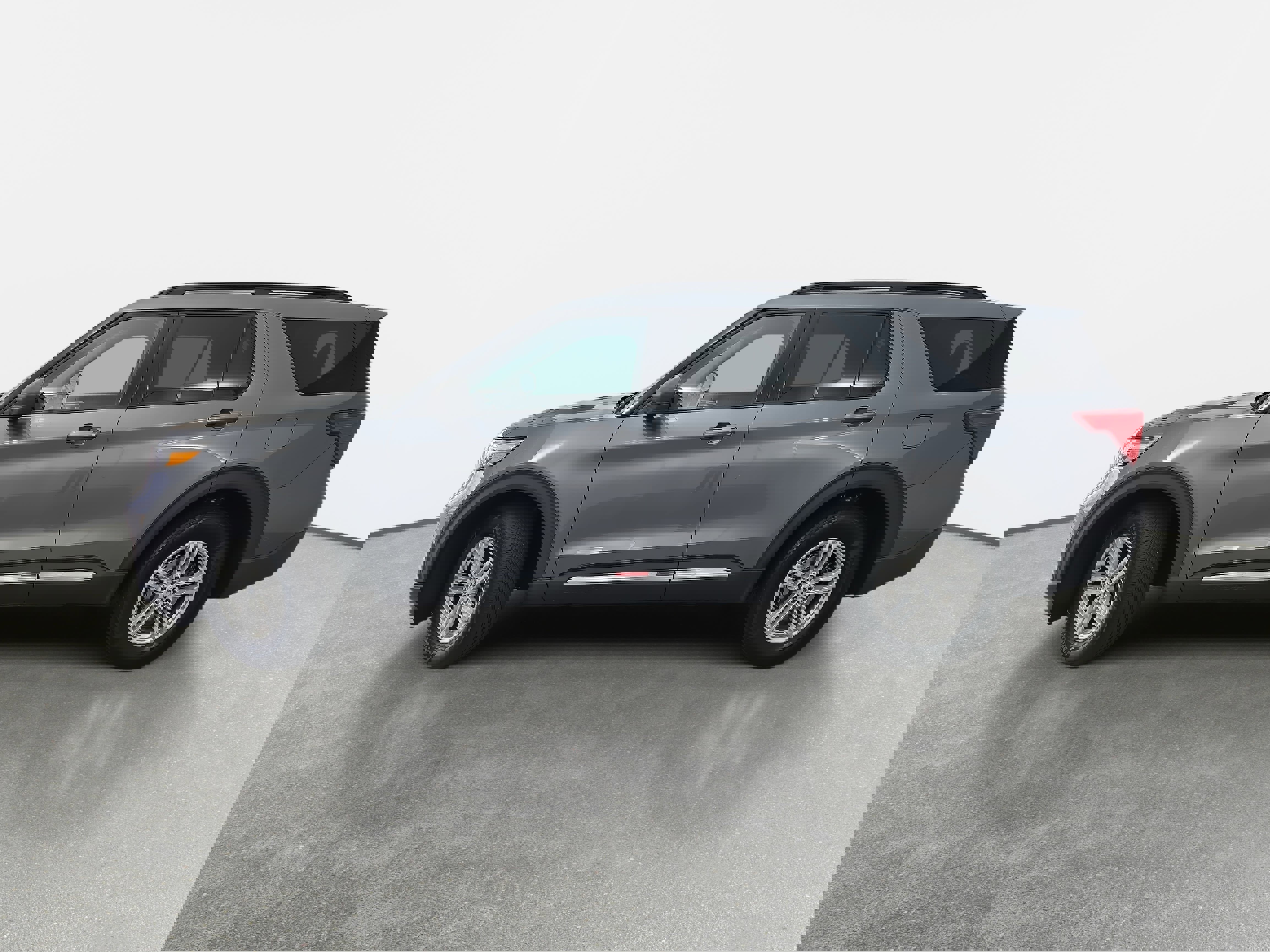 Used 2022 Ford Explorer XLT w/ Class IV Trailer Tow Package image 8