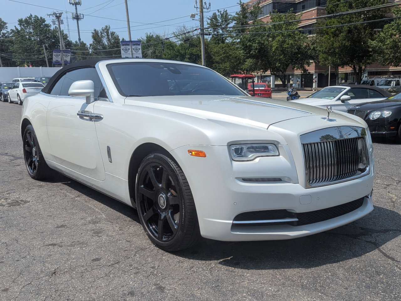 Used 2018 Rolls-Royce Dawn image 5