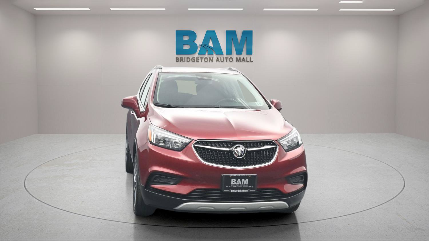 Used 2022 Buick Encore Preferred w/ Safety Package AWD/4WD image 2