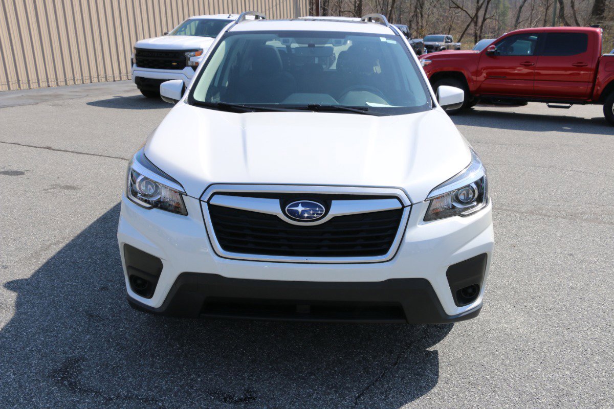 Used 2020 Subaru Forester Premium image 11