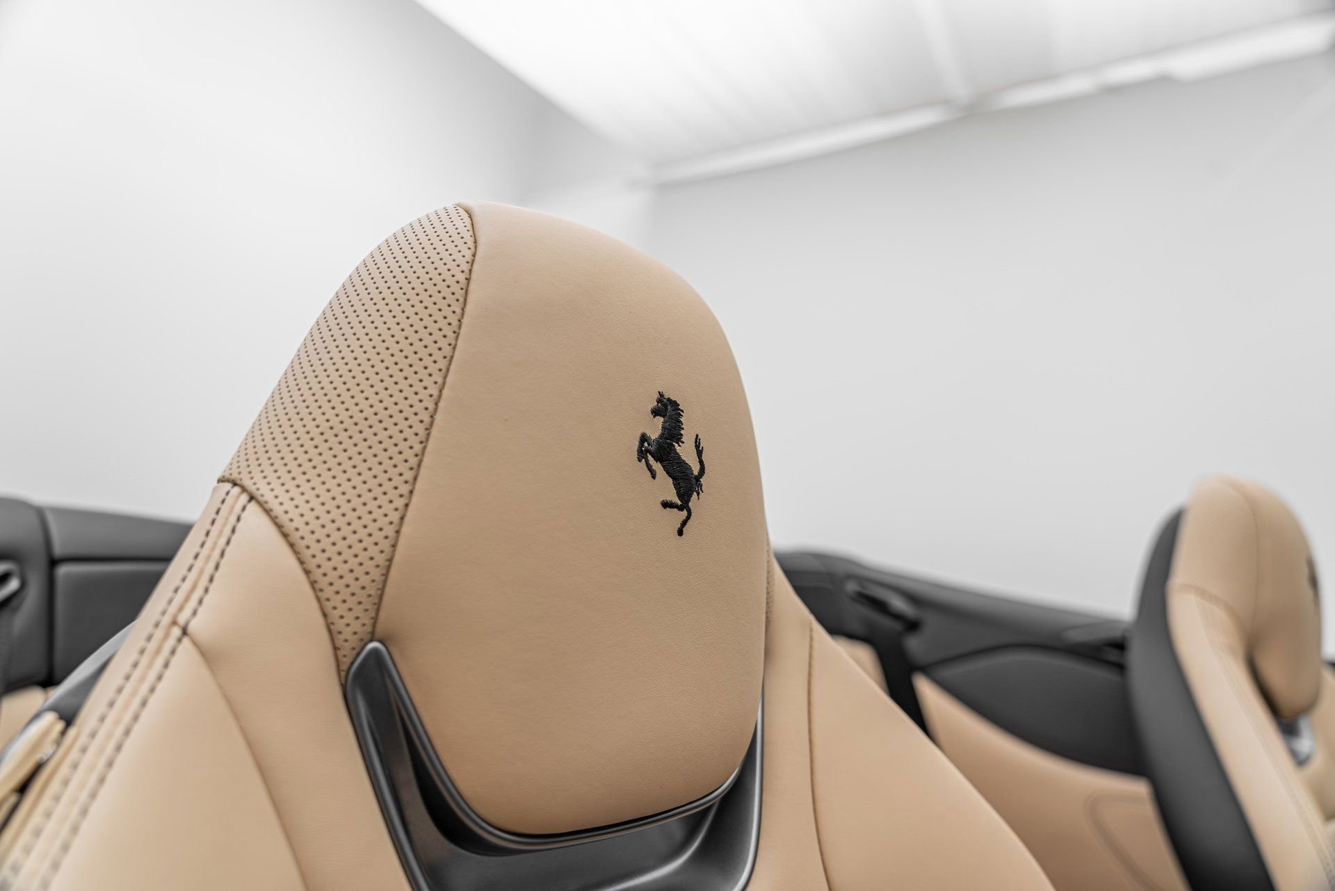 Certified 2020 Ferrari Portofino RWD image 81